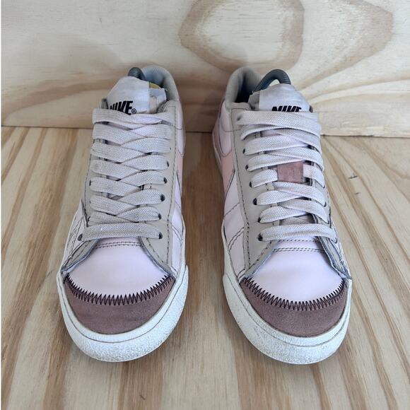 Nike - Blazer Low 77 Jumbo - Sneakers - Pink - Women's - 9.5 - DQ1470-601 - Picture 2 of 9